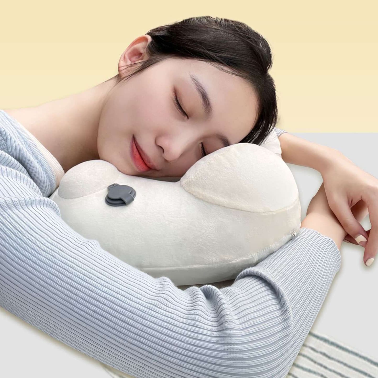 もふもふ睡眠ネックピロー